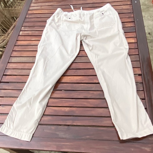 L.L.Bean Women's Stretch Ripstop Pull-On Pants, Slim-Leg reg Medium sandbar - Picture 3 of 12